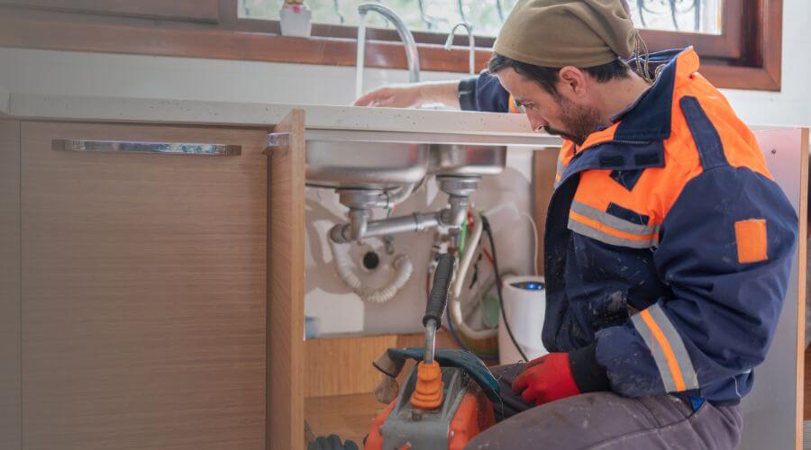 Professional same day plumber in Reynolds, IL